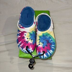 Crocs NWT Tie Dye Fuzzy Clog